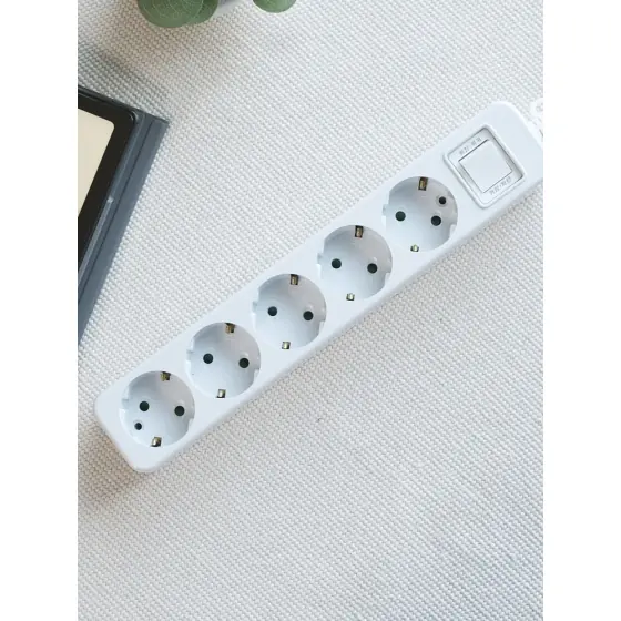 Ổ CẮM 5 LỖ 16A 250V
